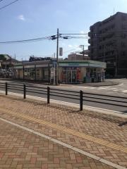 ファミリーマート　鶴ケ峰店