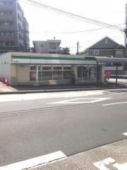ファミリーマート　鶴ケ峰店