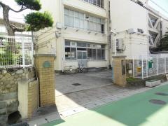 千鳥が丘小学校