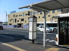 「もみじ通り」バス停留所