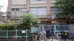 山中小学校