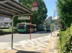 「品川駅」バス停留所
