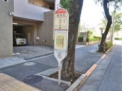 「境南町」バス停留所