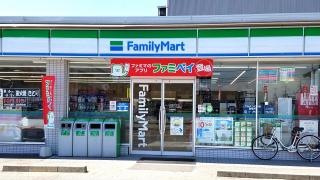 ファミリーマート　四日市三ツ谷東町店