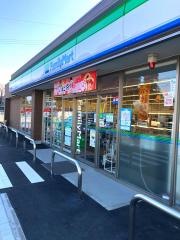 ファミリーマート菊陽津久礼店