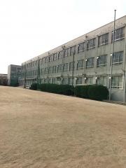 大手小学校