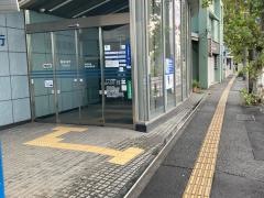 横浜銀行　磯子駅前支店