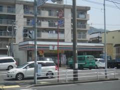 セブンイレブン　八幡引野店