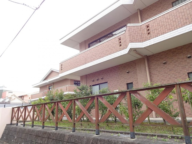 愛厚ホーム小牧苑