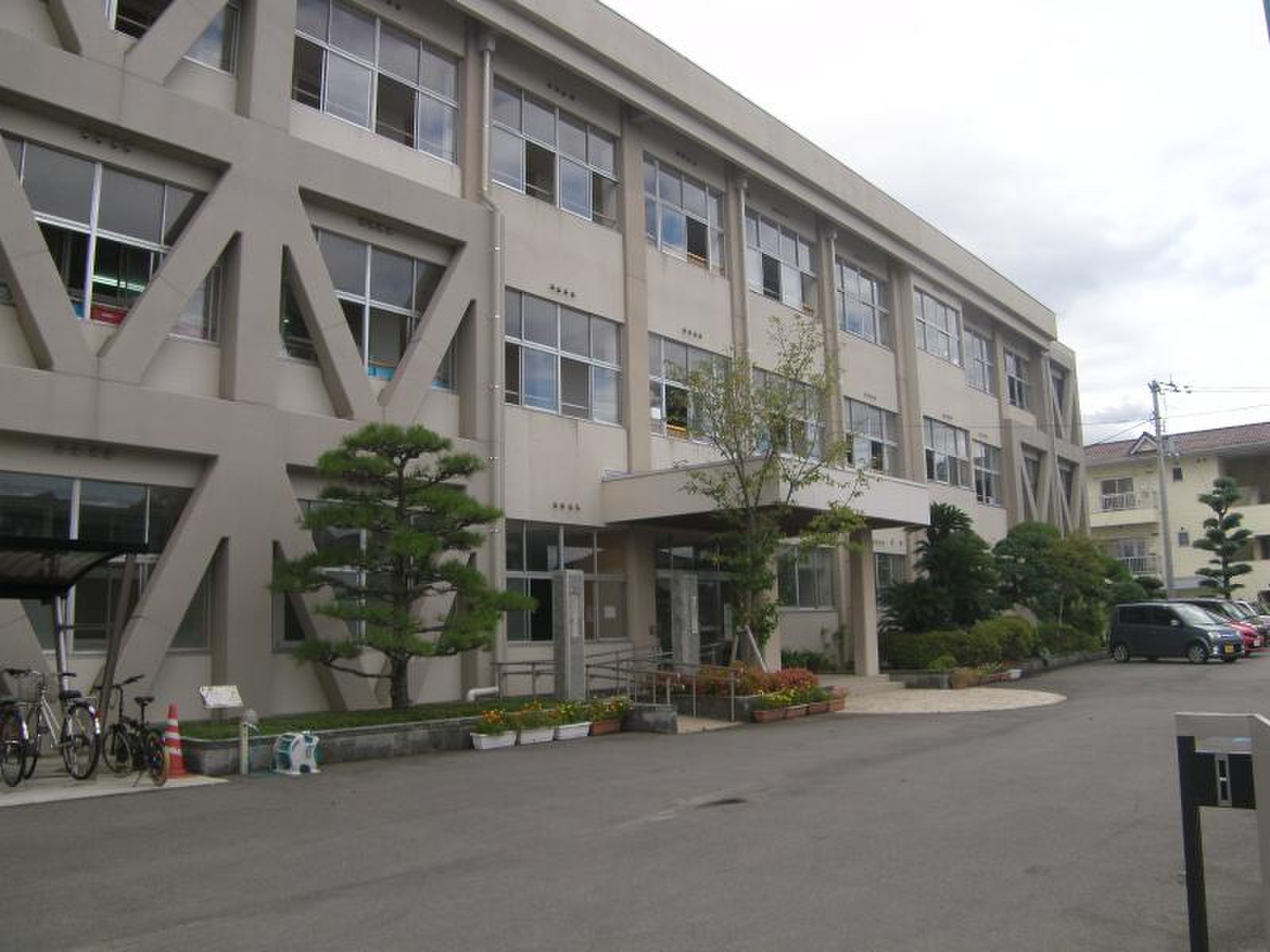 丸亀市立城南小学校