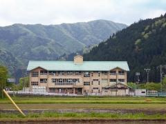 揖斐川町立坂内中学校