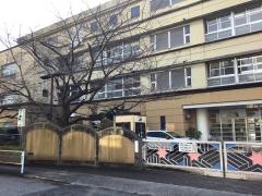 鳴尾小学校