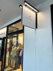 ＵＮＩＴＥＤ　ＡＲＲＯＷＳ　Ｏｕｔｌｅｔ　横浜店