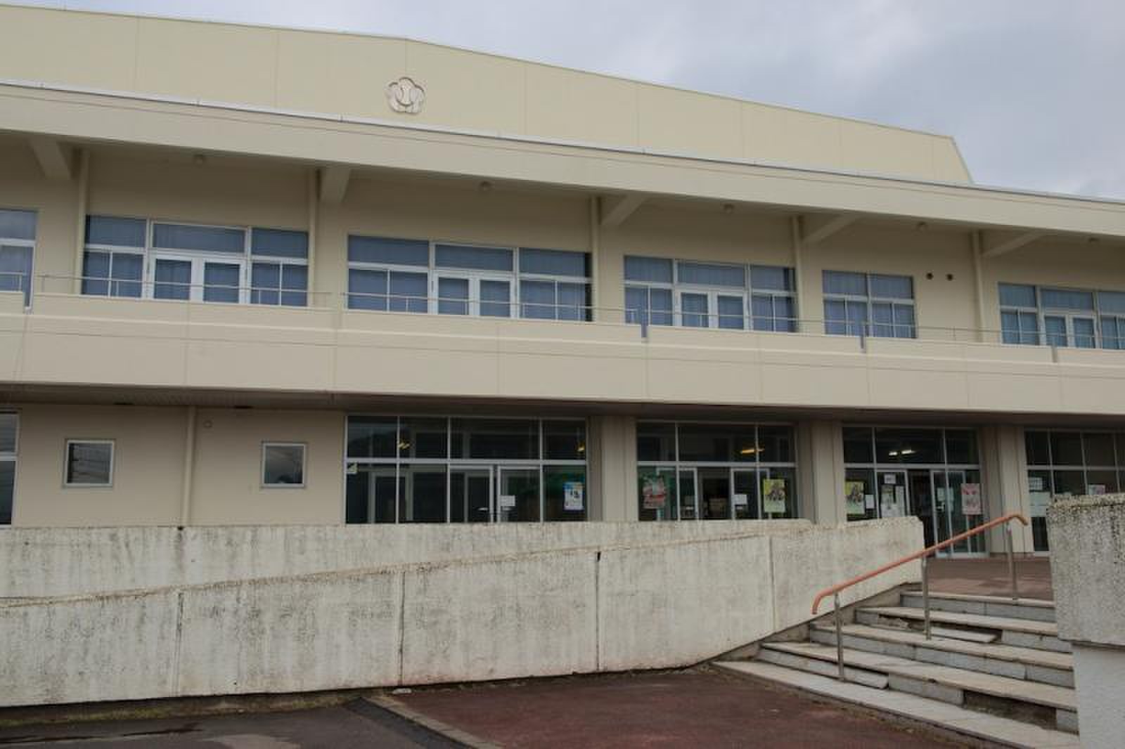 小諸 市 総合 体育館