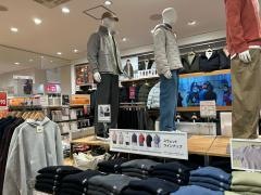 ユニクロ　イオンモール岡崎店
