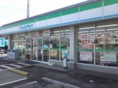 ファミリーマート　小松大頭店