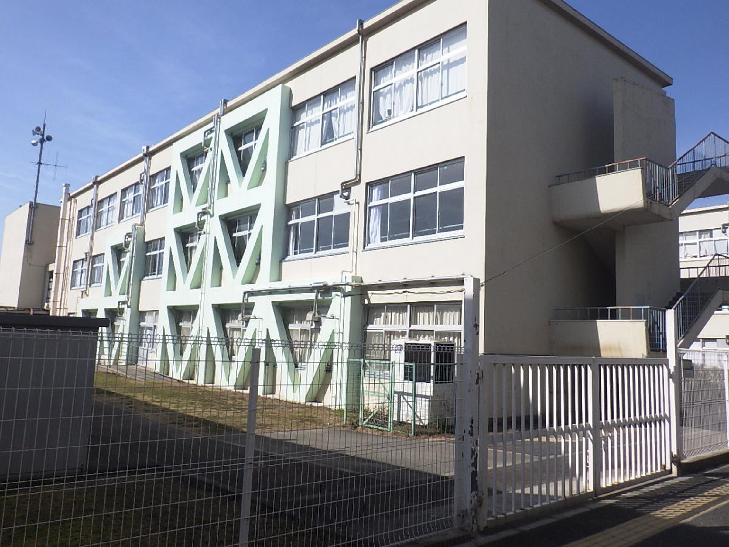 四條畷 南 小学校
