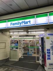ファミリーマート　九条店