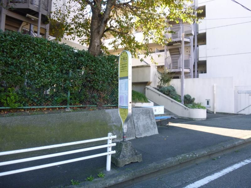 バス停外観