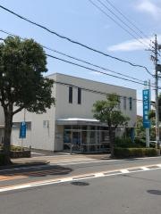 知多信用金庫図書館前支店