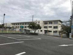 市場小学校