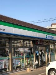 ファミリーマート　野中町店