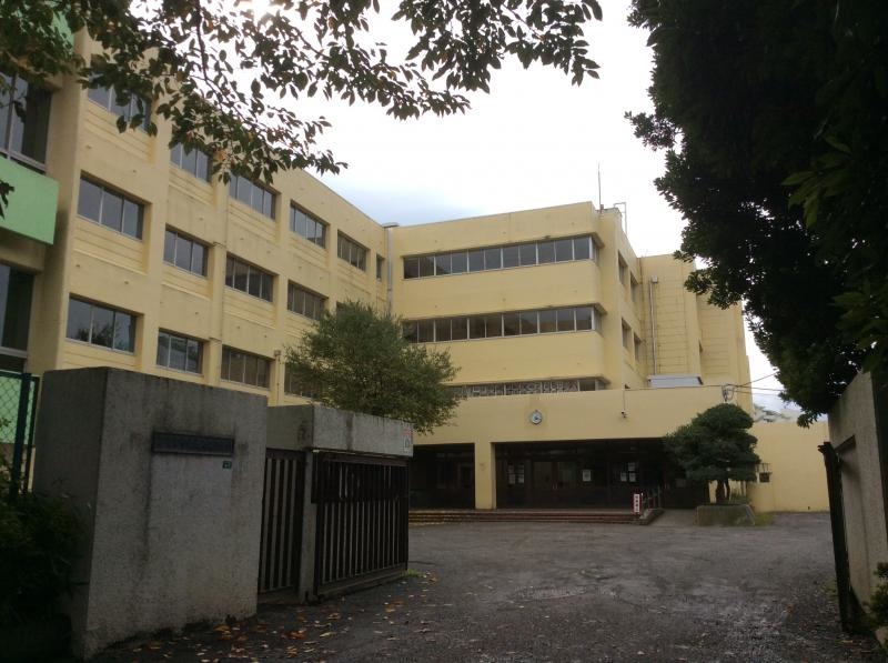 杉久保小学校 外観