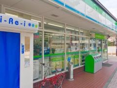 ファミリーマート　豊橋松葉町店