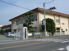 三河小学校