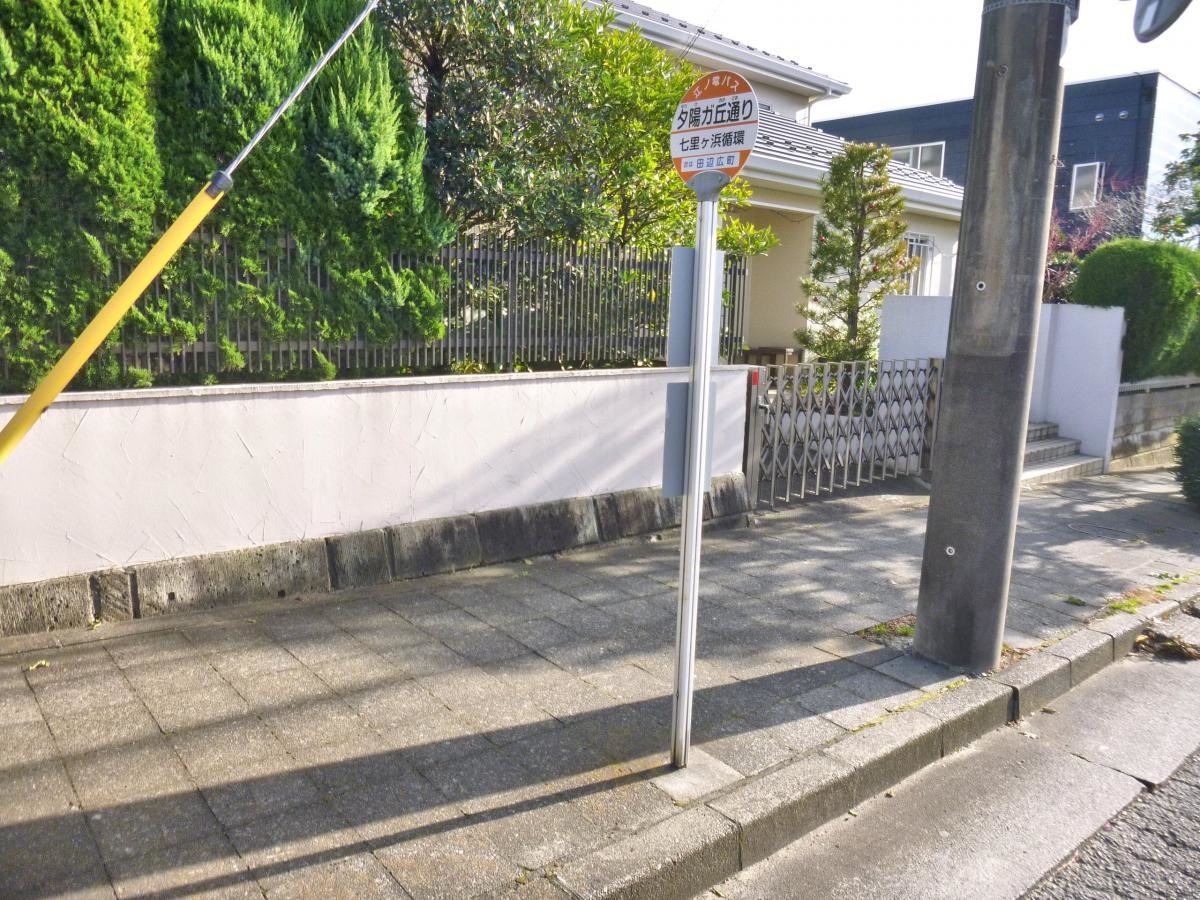 バス停外観