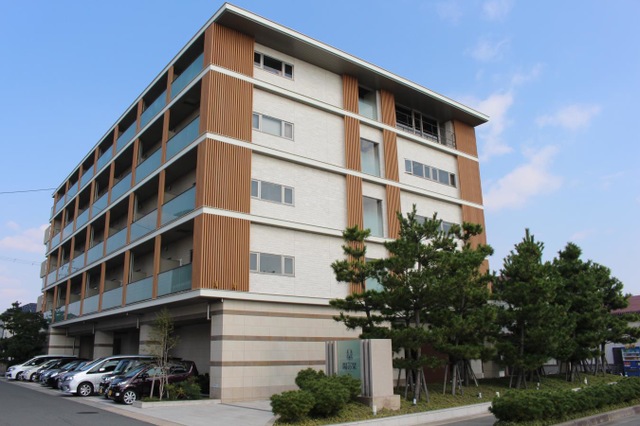 ヴィラ陽の栞 施設外観