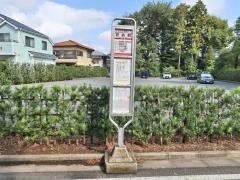 「官舎前」バス停留所