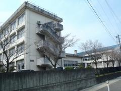 新潟市立両川中学校