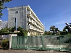 松山小学校