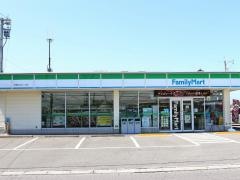 ファミリーマート　鈴鹿ひばりケ丘店