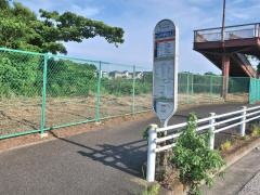 「中山中学校入口」バス停留所