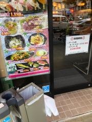 すしざんまい　築地駅前店