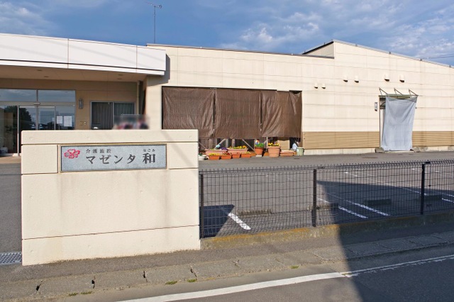 マゼンタ 施設外観