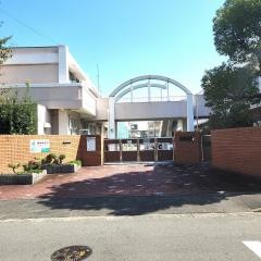 成章小学校