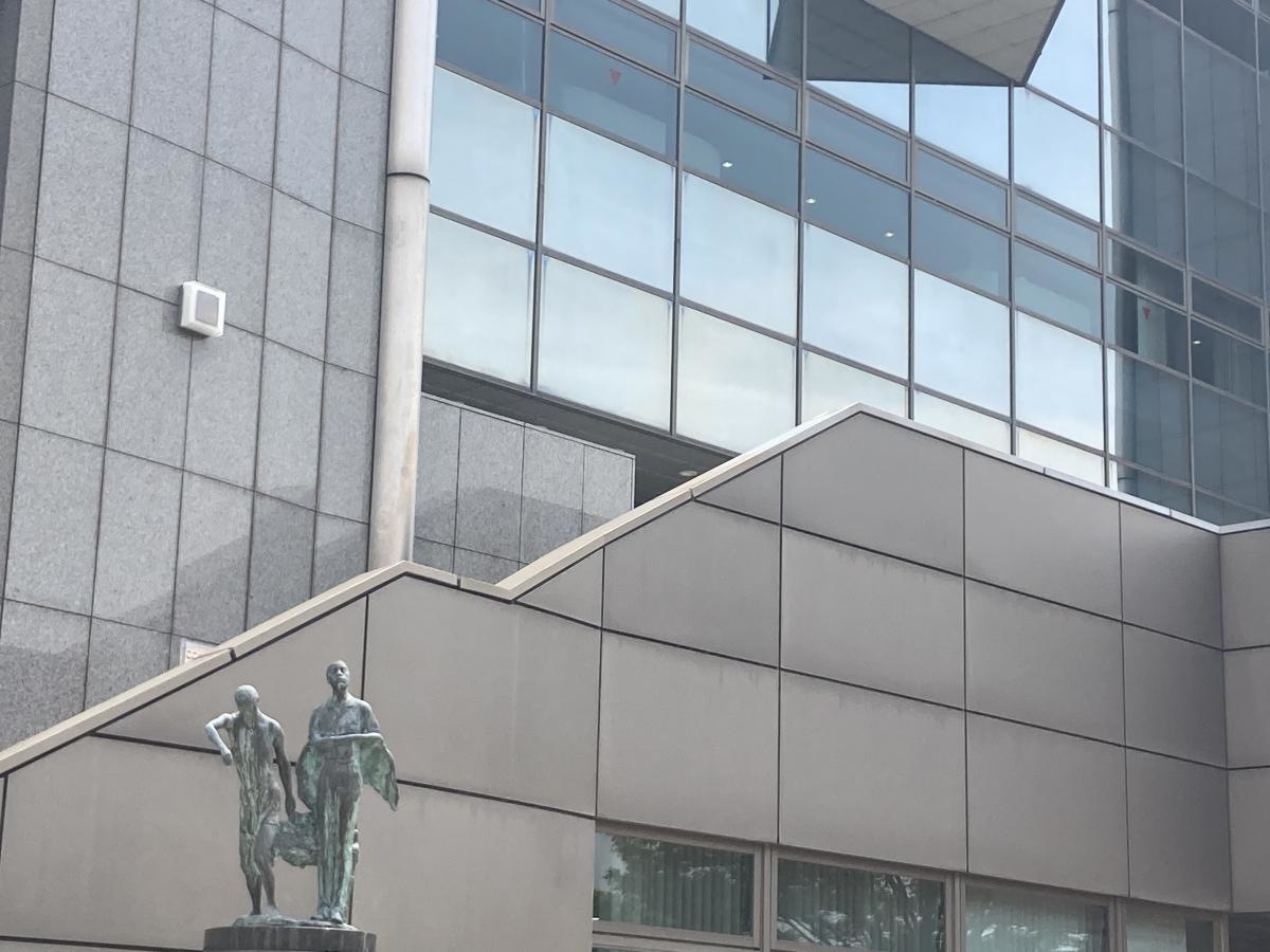 佐賀県のサンメッセ鳥栖