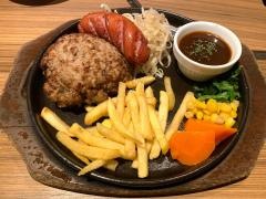 ブラックホール新宿三丁目店