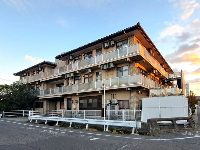 やすらぎ 建物全景