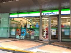 ファミリーマート　東京区政会館店
