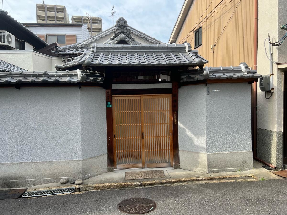 入り口