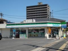 ファミリーマート　伊福四丁目店