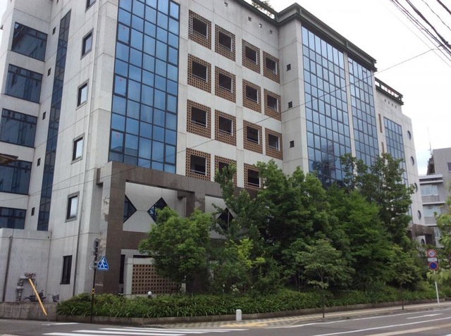 ヴィラ岩井 建物全景