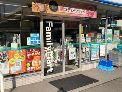 ファミリーマート　鶴見寛政町店