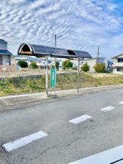 「自治会館前」バス停留所