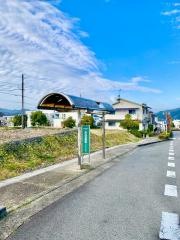 「自治会館前」バス停留所