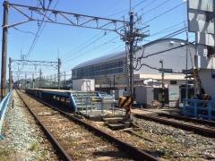 学校前駅